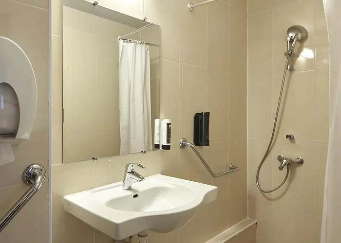 B&B Hôtel SACLAY