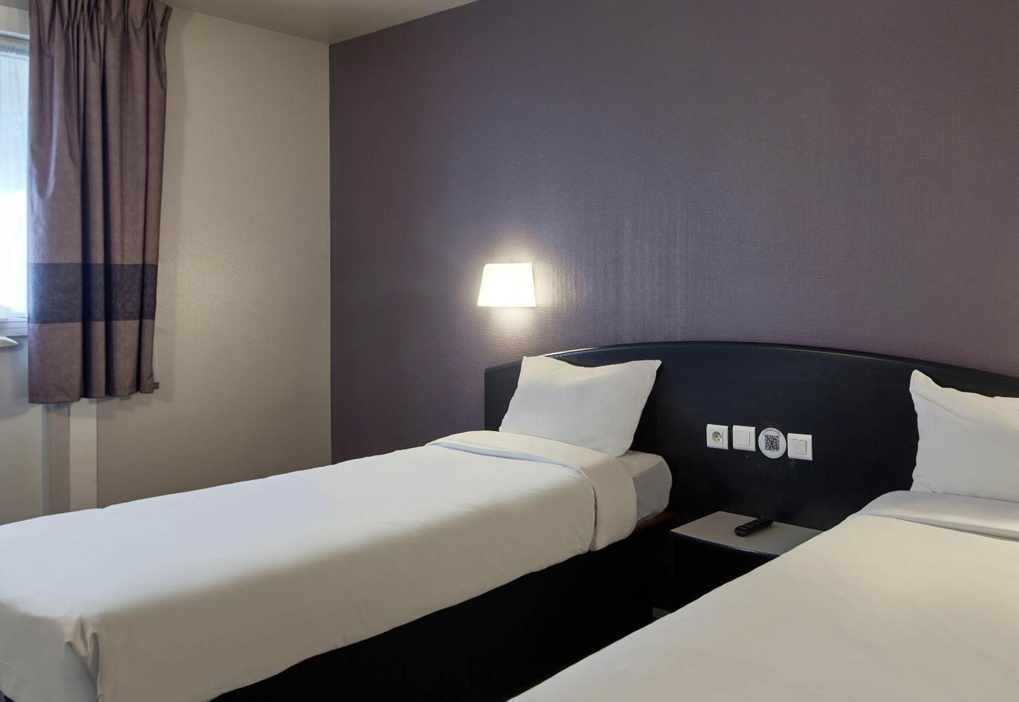 B&B Hôtel SACLAY Hotel 2*