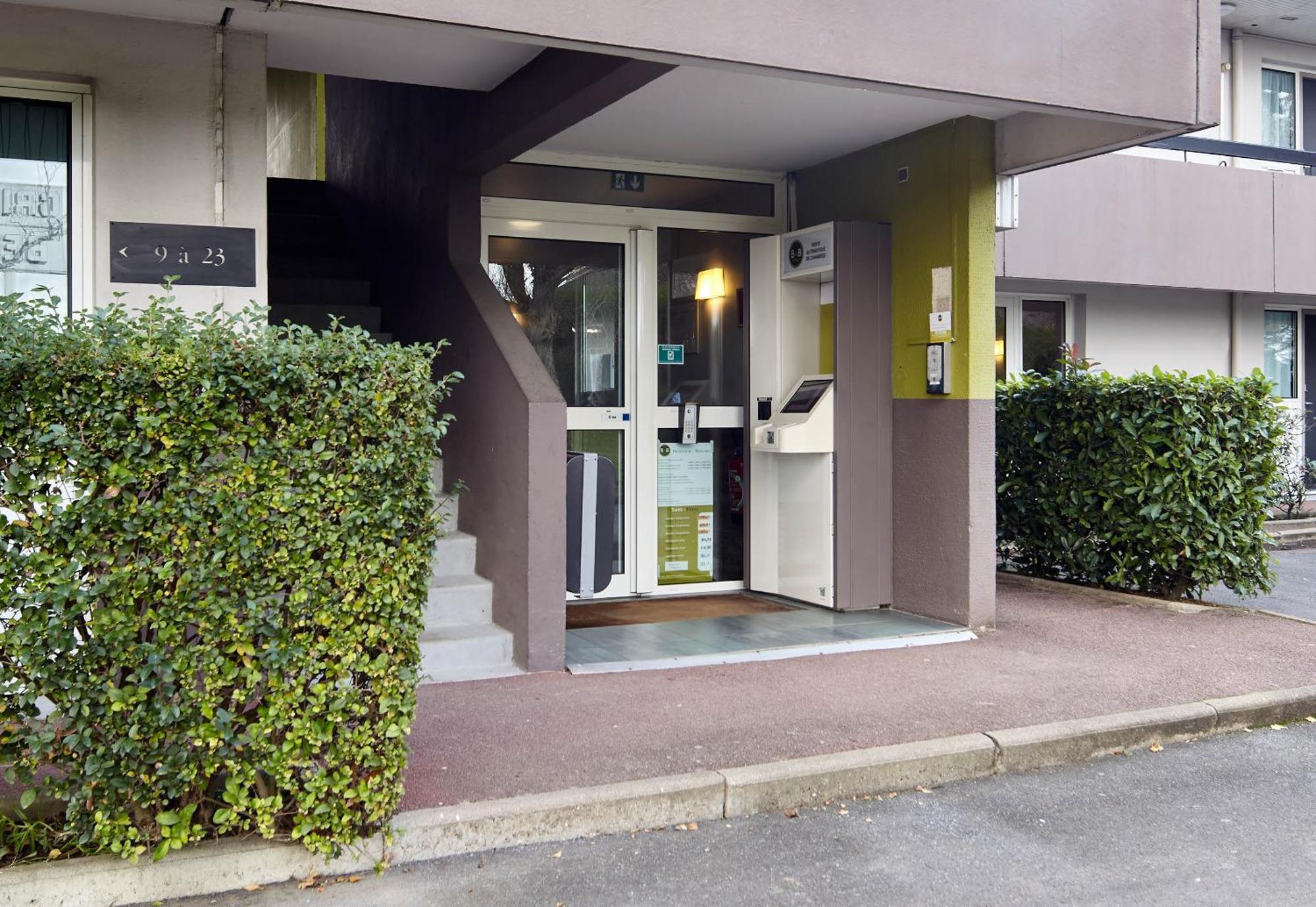 Hotel B&B Hôtel SACLAY